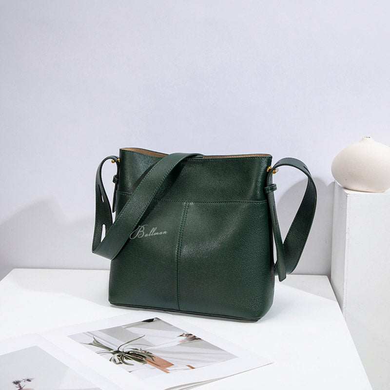 Wholesale Custom Full‑Grain Leather Bucket Bag Multi‑Front Pocket Design Adjustable Dual‑Strap Minimalist Everyday Shoulder Bag H98051