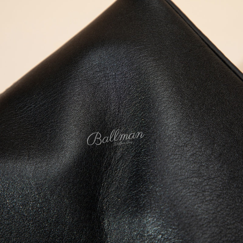 Wholesale Customizable Leather Top handle Crossbody Bag Silver Turn?Lock Hardware Scalloped Edge Detachable Long Shoulder Strap H98090