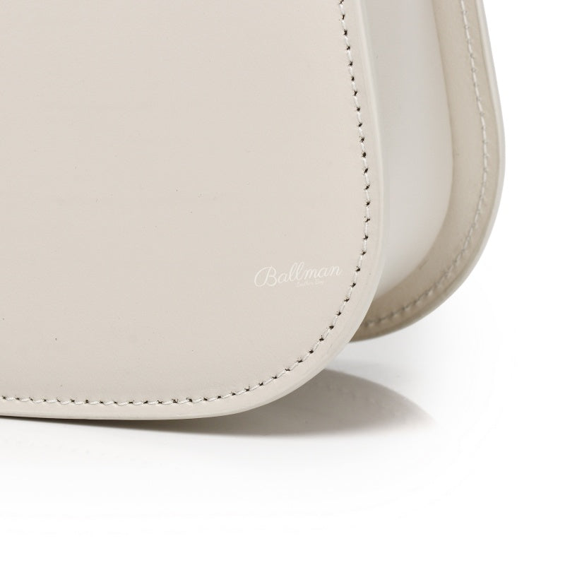 Genuine Leather Curved Saddle Handbag, Top Handle Rotating Turn?Lock Detachable Crossbody Strap For Daily Use 8108?36# | Custom Logo ODM OEM Wholesale